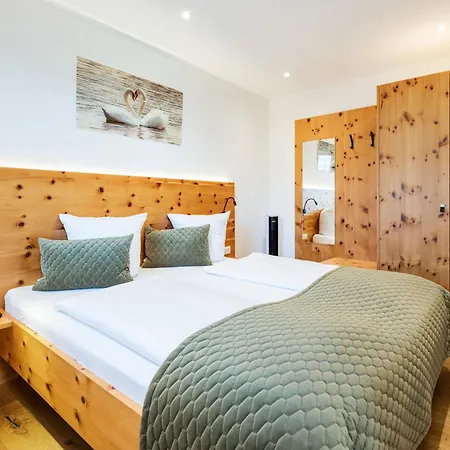 Апартаменты Royal Swan Appartement, Tirol Фюген
