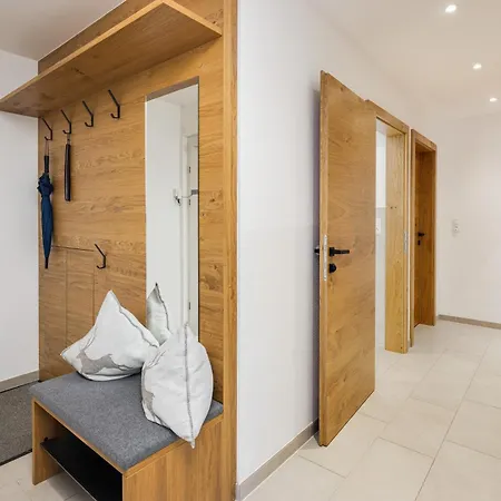 Apartment Royal Swan Appartement, Tirol